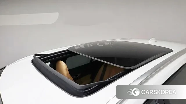 Volvo V60 Cross-Country 2nd Generation 2023 Белый из Кореи, фото 3