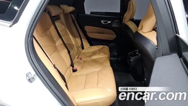 Volvo XC60 second Generation 2019 Белый из Кореи, фото 3