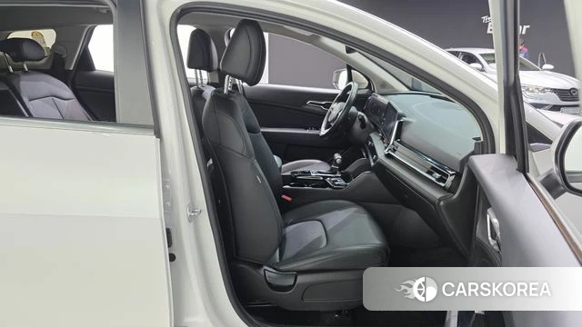 Kia Sportage 5th Generation 2024 Белый из Кореи, фото 3