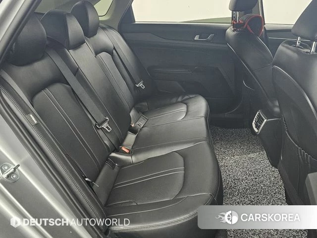 Kia K5 3rd generation 2023 Серебристо-серый из Кореи, фото 3
