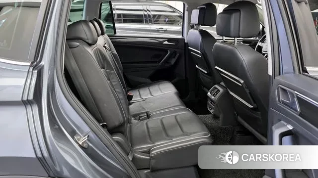 Volkswagen Tiguan Allspace 2020 Серый из Кореи, фото 3