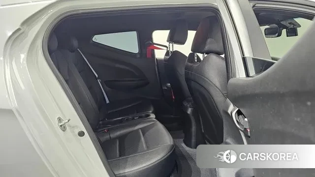 Hyundai Veloster (JS) 2018 Белый из Кореи, фото 3