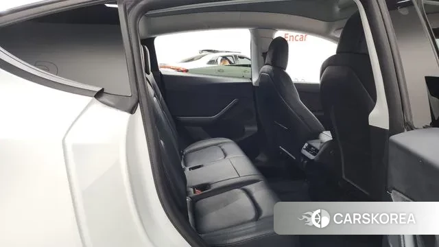 Tesla Model Y 2021 Белый из Кореи, фото 3