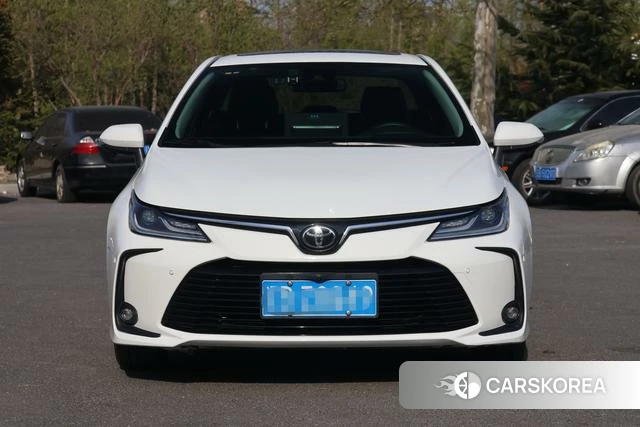 Toyota Corolla 2022 Белый из Китая, фото 3
