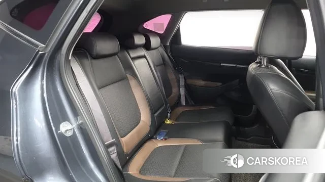 Kia Seltos 2021 Серый из Кореи, фото 3