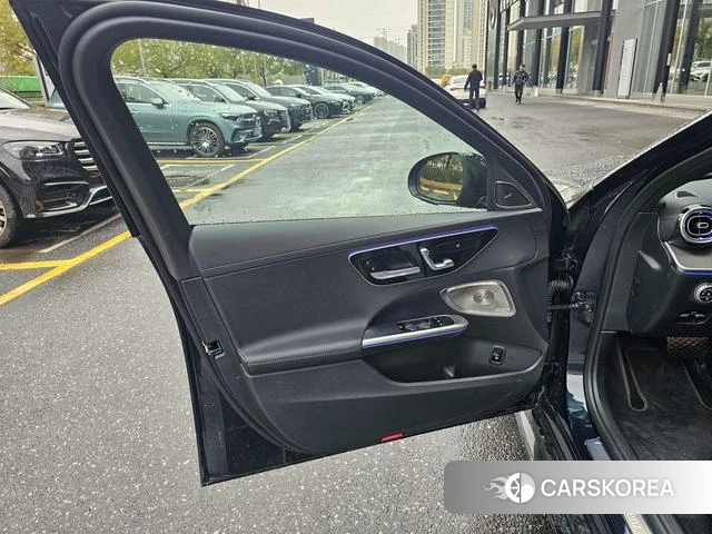 Mercedes-Benz Class C 2025 Зеленый из Китая, фото 3