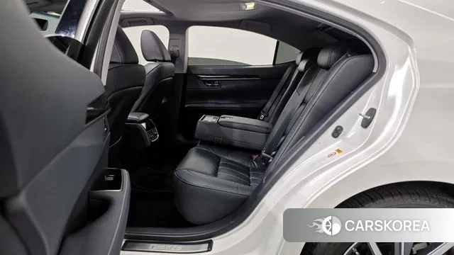 Lexus New ES300h 2018 Белый из Кореи, фото 3