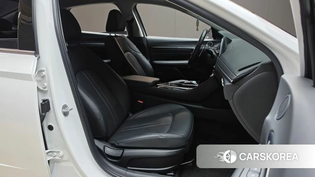Hyundai Sonata (DN8) 2022 Белый из Кореи, фото 3