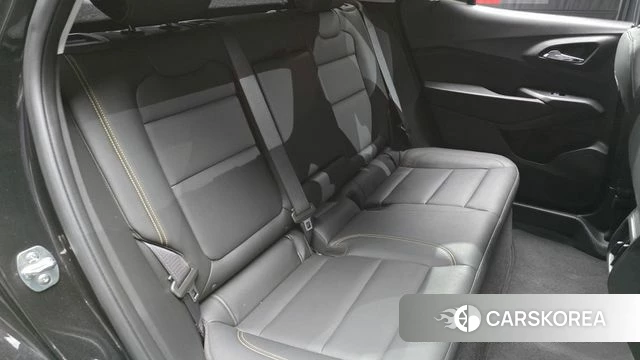 Chevrolet (GM Daewoo) Trax Crossover 2023 Черный из Кореи, фото 3