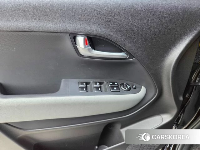 Kia The New Kia Ray 2024 Черный из Кореи, фото 3