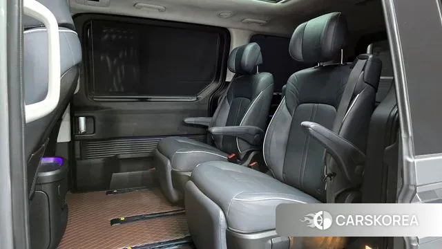 Hyundai Staria 2023 Серый из Кореи, фото 3