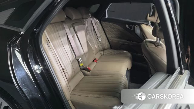 Kia K8 Hybrid 2023 Черный из Кореи, фото 3