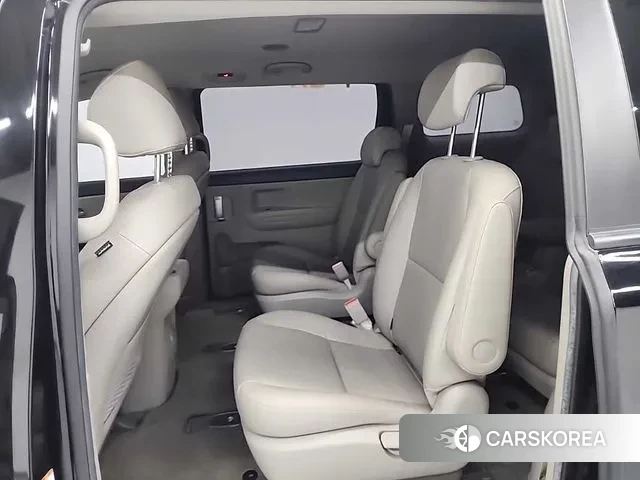 Kia The New Carnival 2018 Черный из Кореи, фото 3