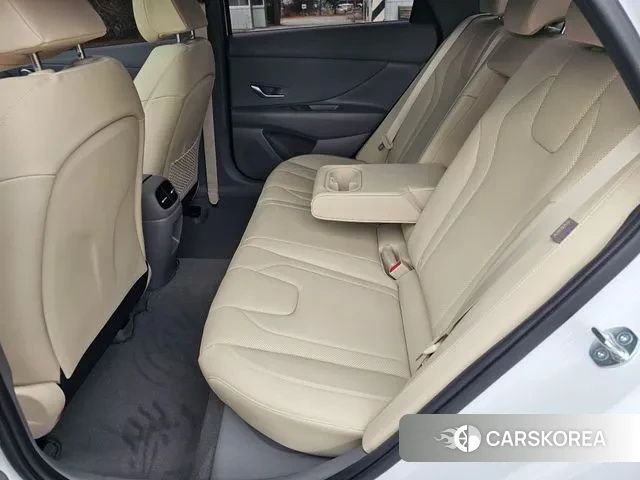 Hyundai The New Avante (CN7) 2024 Белый из Кореи, фото 3