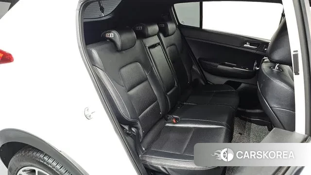 Kia Sportage The Bold 2018 Белый из Кореи, фото 3