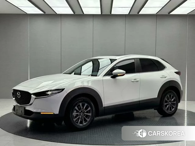 Mazda CX-30 2022 Белый из Китая, фото 3