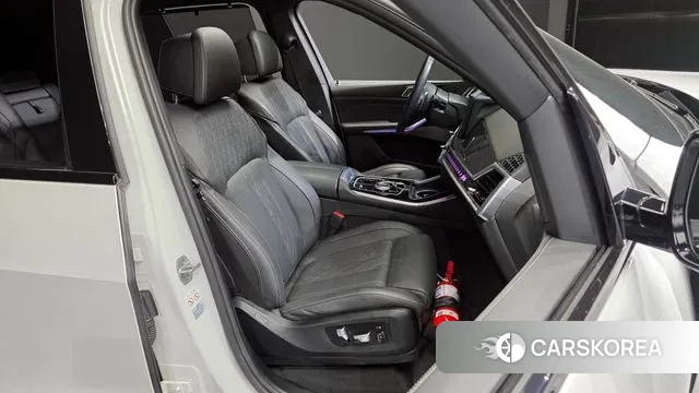 BMW X5 (G05) 2024 Белый из Кореи, фото 3