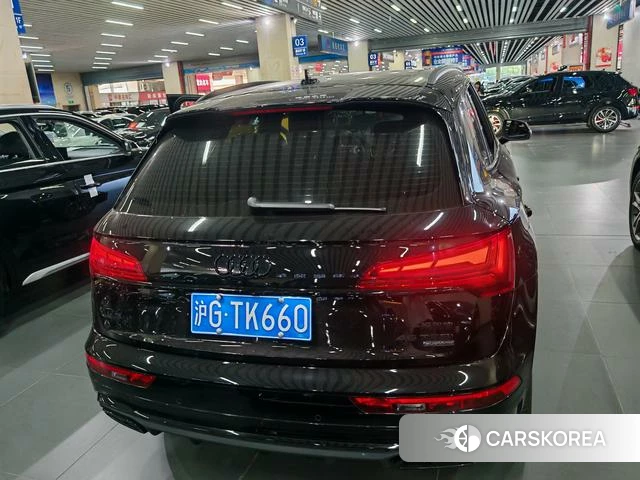 Audi Q5L 2024 Черный из Китая, фото 3
