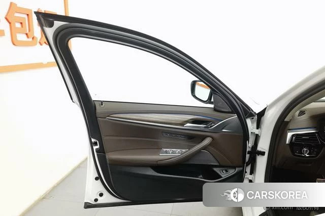 BMW 5 series id 4210591 из Китая 3