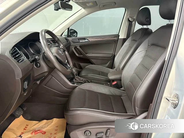 Volkswagen Tiguan L 2018 Шампань из Китая, фото 3