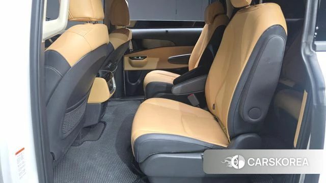 Kia Carnival 4th generation 2023 Белый из Кореи, фото 3