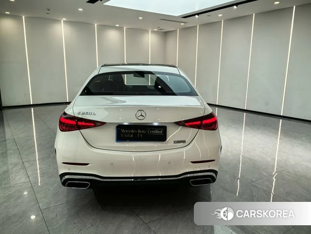 Mercedes-Benz Class C 2025 Белый из Китая, фото 3
