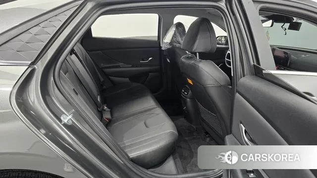 Hyundai The New Avante (CN7) 2023 Серый из Кореи, фото 3