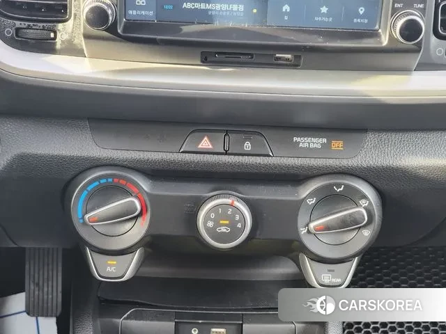 Kia Stonic 2018 Белый из Кореи, фото 3