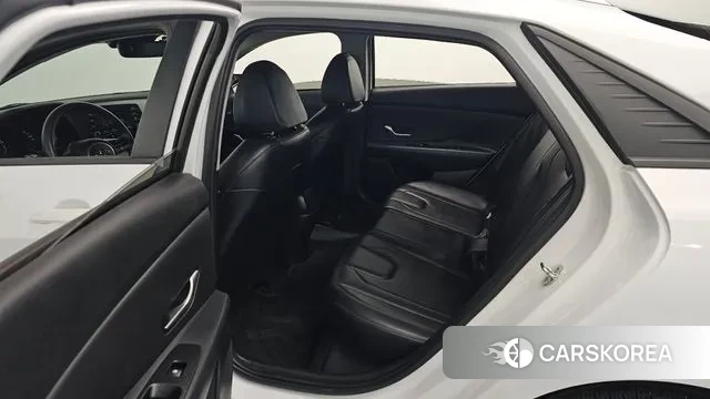 Hyundai Avante (CN7) 2021 Белый из Кореи, фото 3