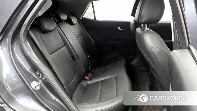 Kia Stonic 2018 Серый из Кореи, фото 3