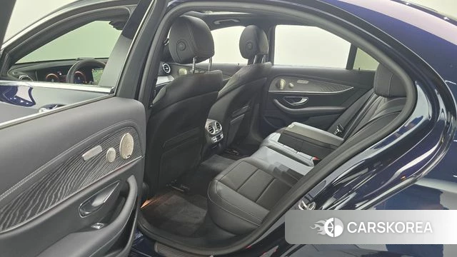Mercedes-Benz E-Class W213 2022 Синий из Кореи, фото 3