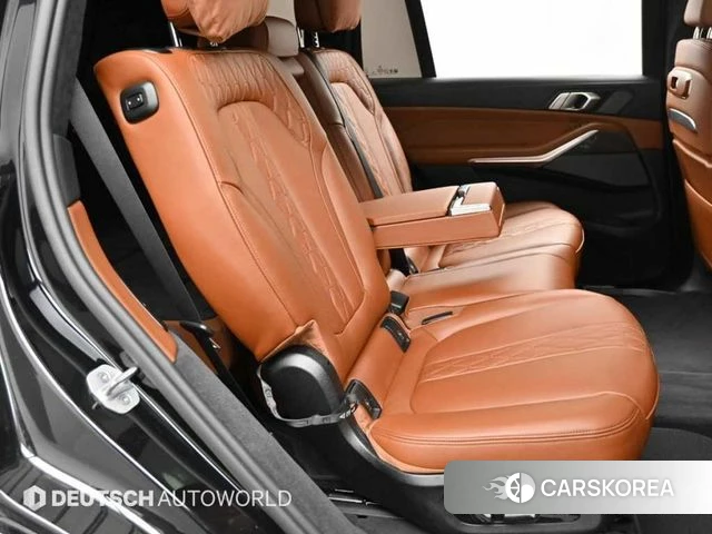 BMW X7 (G07) 2025 Черный из Кореи, фото 3