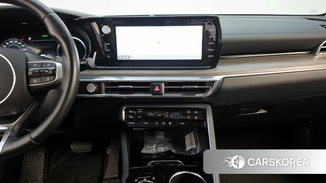 Kia K5 3rd generation 2023 Черный из Кореи, фото 3