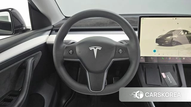 Tesla Model Y 2024 Черный из Кореи, фото 3