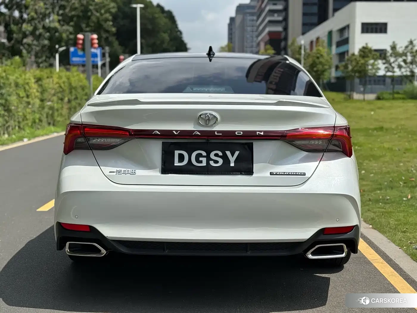 Toyota Avalon 2023 Белый из Китая, фото 3