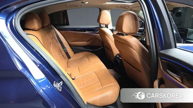 BMW 5 Series (G30) 2018 Синий из Кореи, фото 3