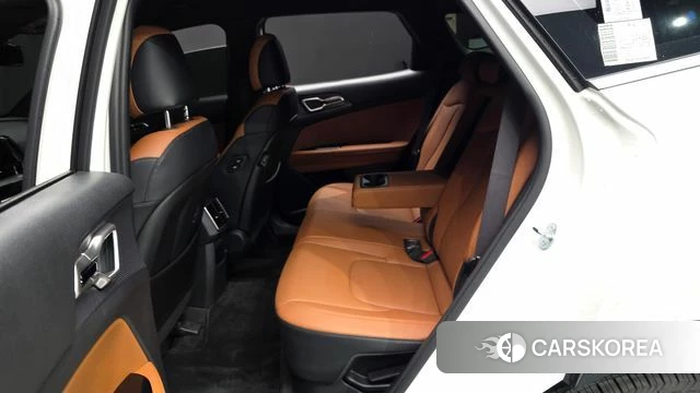 Kia Sportage 5th Generation Hybrid 2024 Белый из Кореи, фото 3