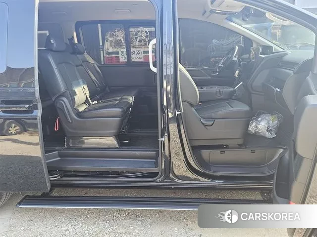 Hyundai Staria 2022 Синий из Кореи, фото 3