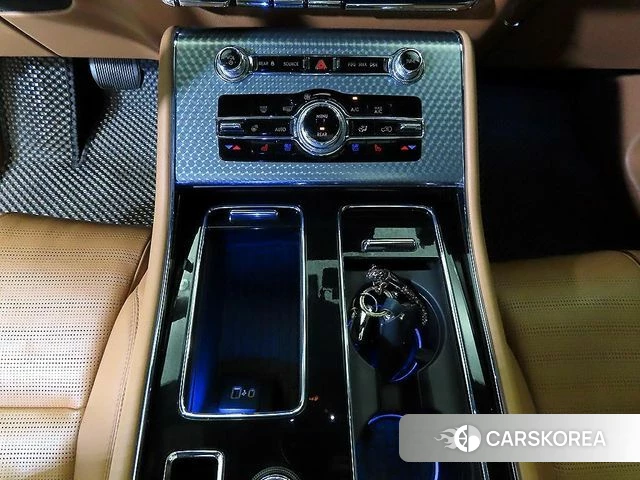 Lincoln Aviator 2nd generation 2021 Серебристо-серый из Кореи, фото 3