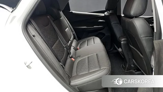 Chevrolet (GM Daewoo) New Bolt EV 2023 Белый из Кореи, фото 3