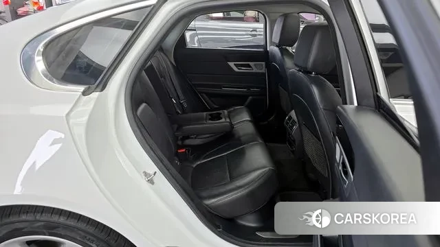 Jaguar XF (X260) 2018 Белый из Кореи, фото 3