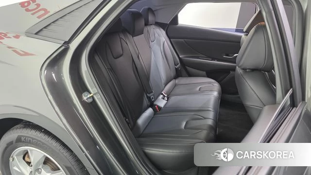 Hyundai Avante (CN7) 2023 Серый из Кореи, фото 3