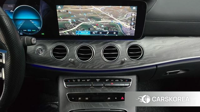 Mercedes-Benz E-Class W213 2021 Серый из Кореи, фото 3