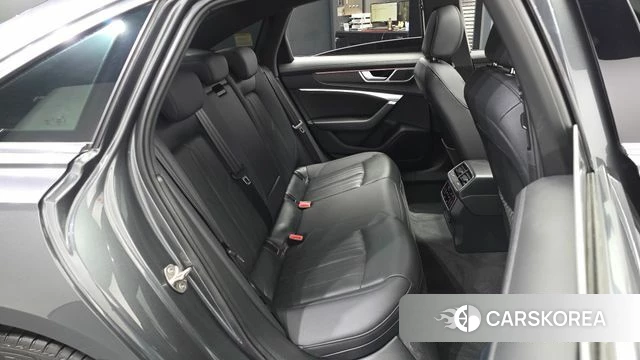 Audi A6 (C8) 2023 Серый из Кореи, фото 3
