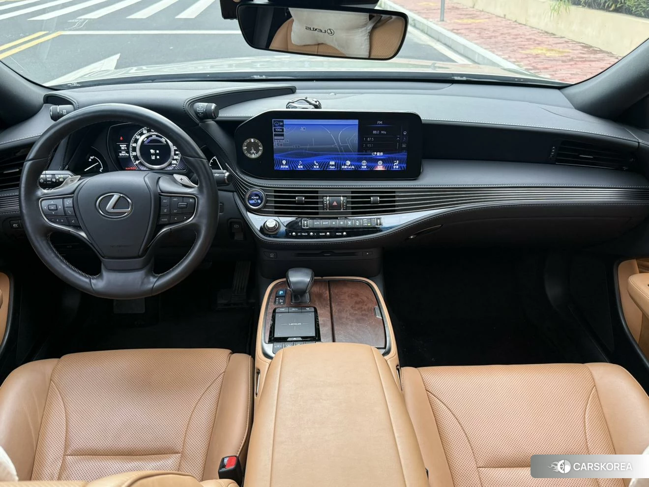 Lexus LS 2020 Серебристо-серый из Китая, фото 3