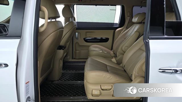 Kia The New Carnival 2018 Белый из Кореи, фото 3