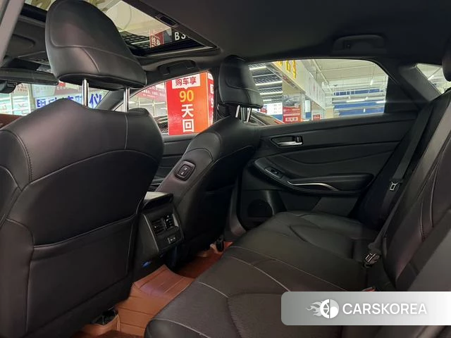 Toyota Asian dragon 2023 Черный из Китая, фото 3