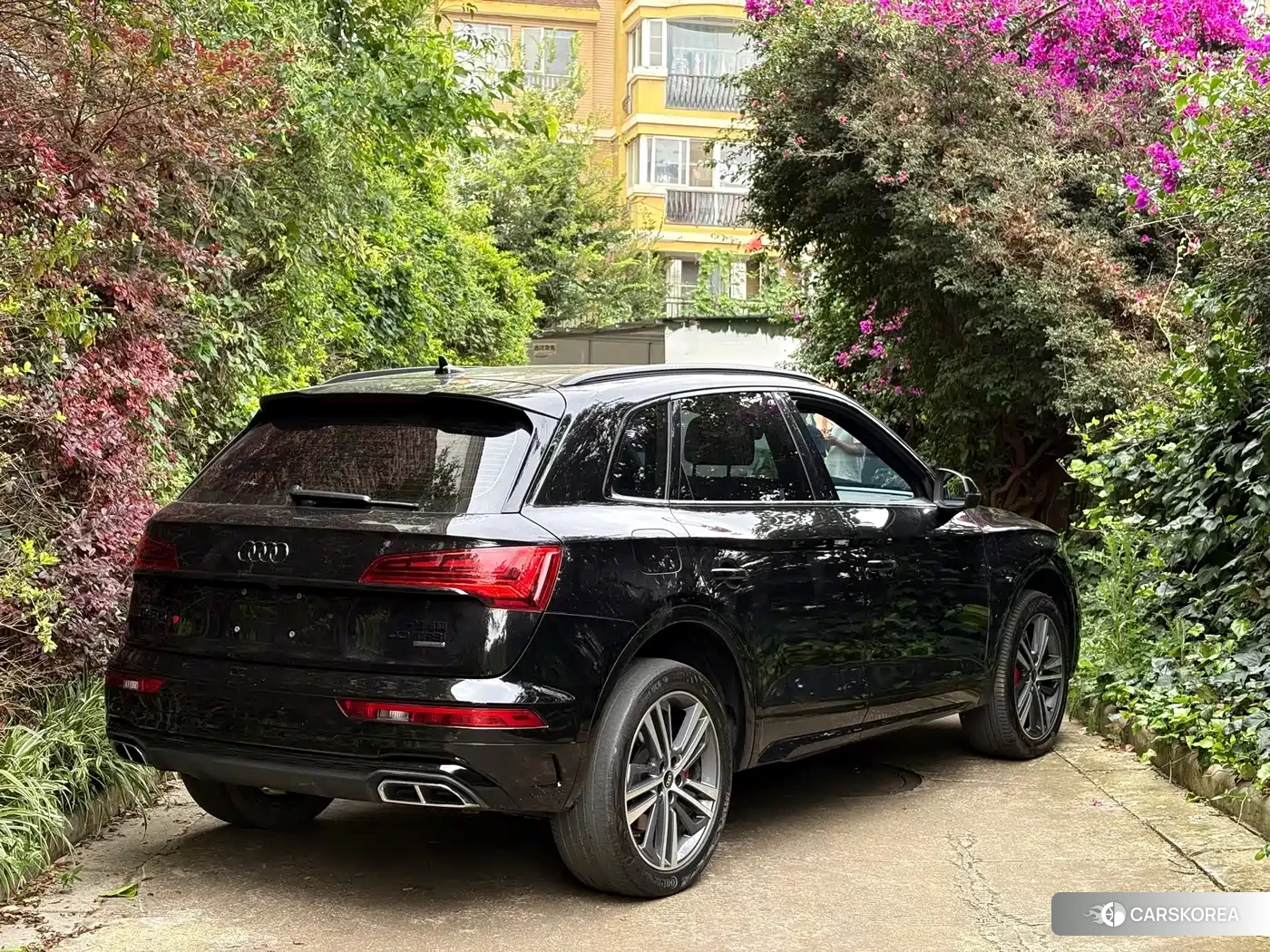 Audi Q5L 2024 Черный из Китая, фото 3