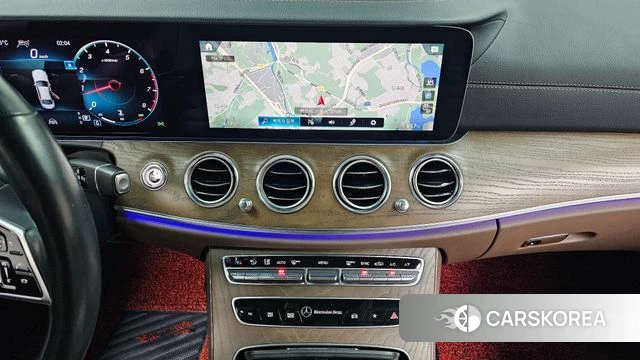 Mercedes-Benz E-Class W213 2021 Черный из Кореи, фото 3