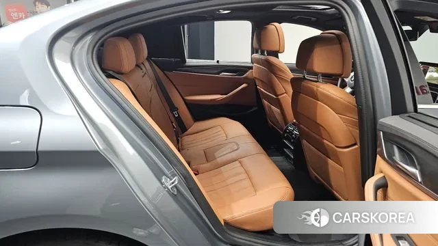 BMW 5 Series (G30) 2023 Серый из Кореи, фото 3